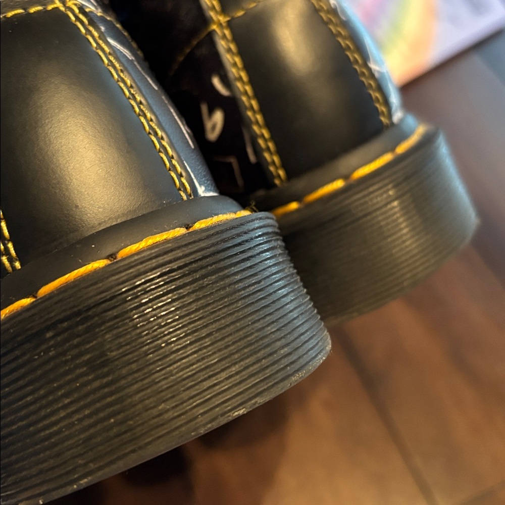 Limited Edition Basquiat Dr. Martens - Picture 13 of 17